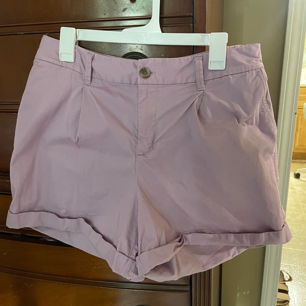 soft pink pleated cuffed shorts